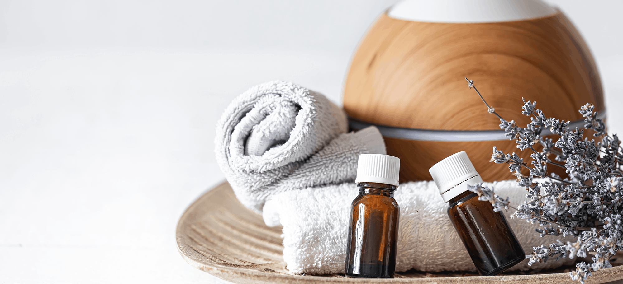 https://dokarrier.demjan-program.creatit.hu/wp-content/uploads/2026/02/close-up-air-humidifier-natural-aromatic-oils-towels-lavender-sprigs-aromatherapy-health-care-concept-background.png